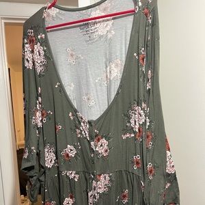 Torrid soft green long sleeve dressy shirt